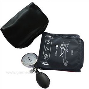 大きな大人の手動の血圧の袖口、圧力ゲージおよび膨張球根の濃い青の単一の管の袖口。